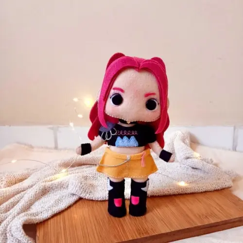 Boneca Mira- Guerreiras do Kpop
