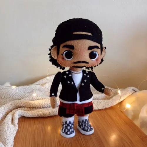 Boneco Bruno Mars - Look Clipe Apt