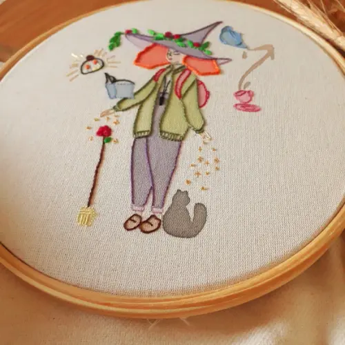 Quadro Bordado - Bruxinha