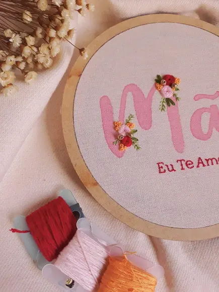 Quadro Bordado - Dia das Mães