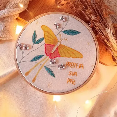 Quadro Bordado - Proteja Sua Paz