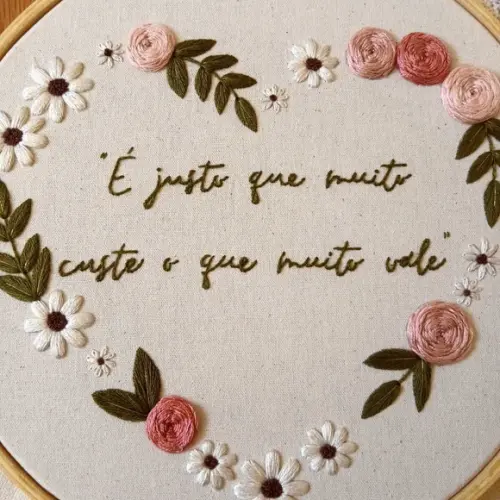 Quadro Bordado  É Justo Que Muito..