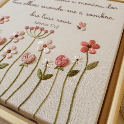 Quadro Bordado em Moldura Flutuante- Proteja-me