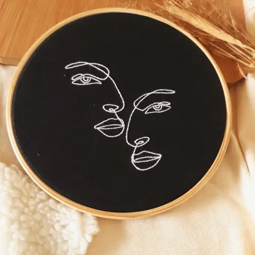 Quadro Bordado Minimalista