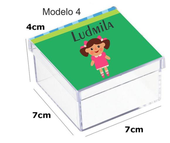 Caixa Acrilica 7x7x4-boneca