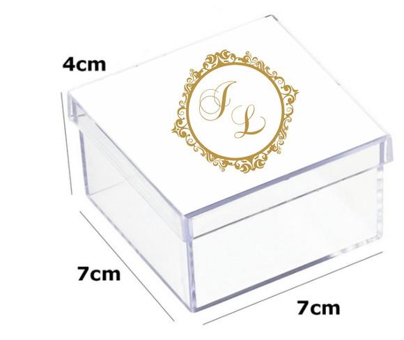 Latinha Acrilica 7x7x4-monograma 37