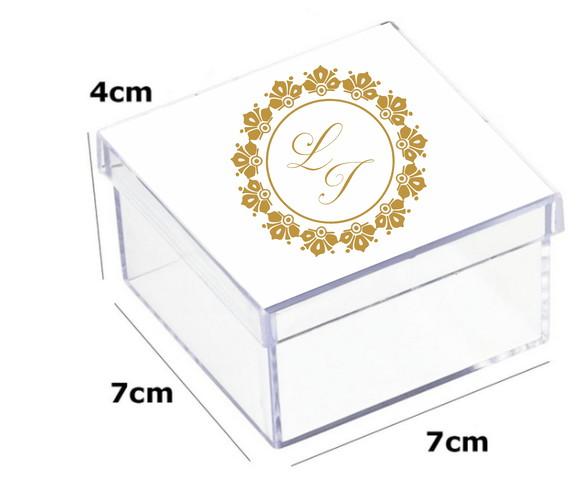 Latinha Acrilica 7x7x4-monograma 31