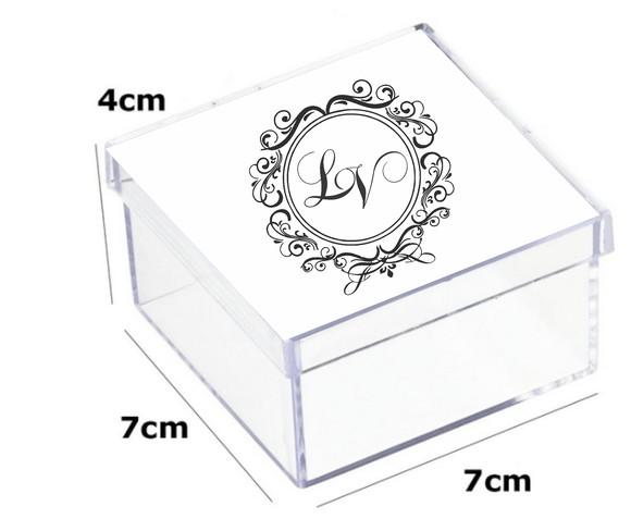 Latinha Acrilica 7x7x4-monograma 53