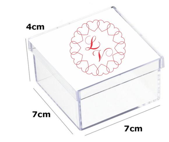 Latinha Acrilica 7x7x4-monograma 65