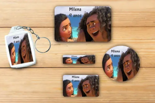 Adesivos Escolar + Chaveiro Acrilico-moana e Mauí-mod 2