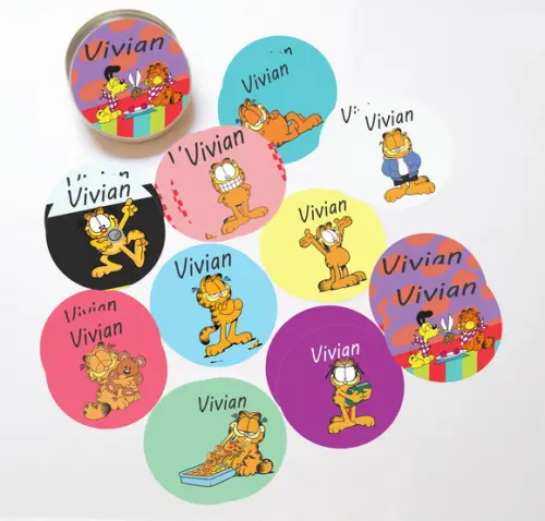Latinha + Jogos da Memória-garfield
