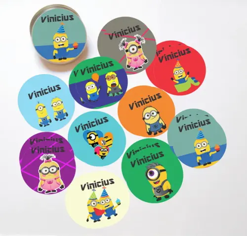 Latinha + Jogos da Memória-minions