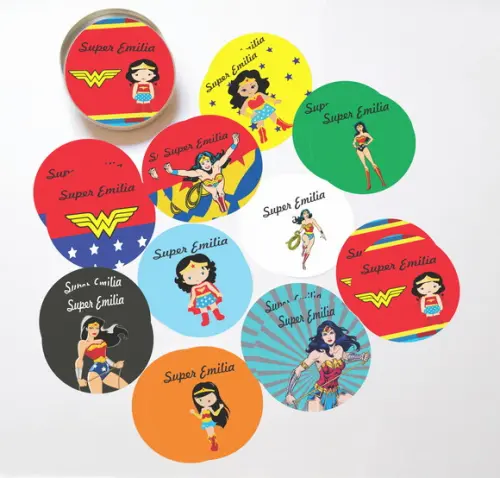 Latinha + Jogos da Memória-mulher Maravilha