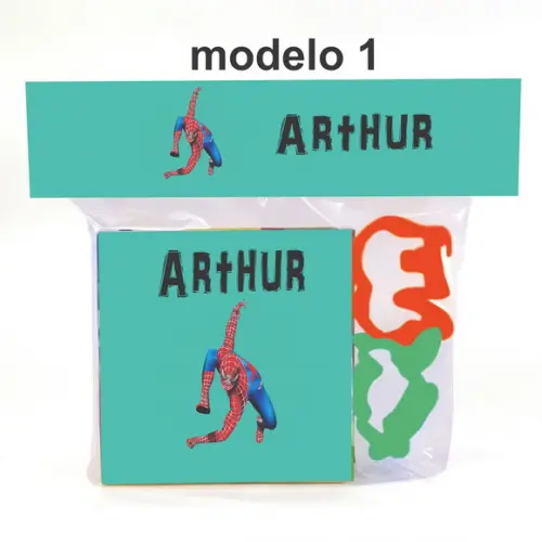 Massinha e 2 Cortador-homem Aranha