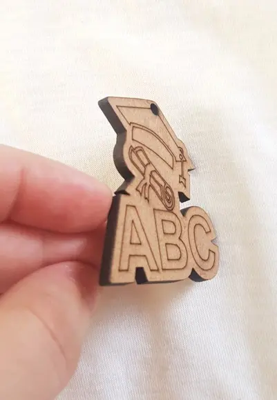 Tag mdf 3mm-corte e Gravação a Laser