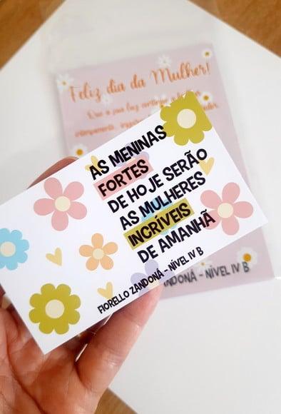 Cartão Dia da Mulher para Meninas