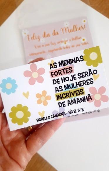 Cartão Dia da Mulher para Meninas