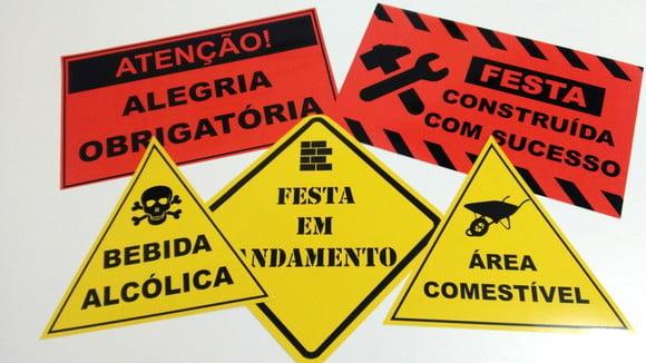 Frete Grátis: Placas Decorativas - Construção