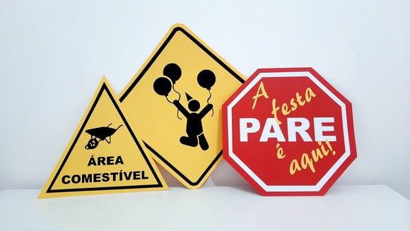 Placa Decorativa - Construção Scrap