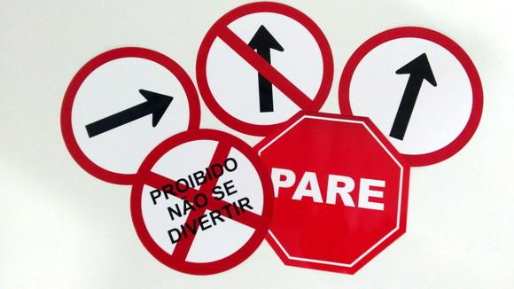 Placas de Trânsito Decorativas