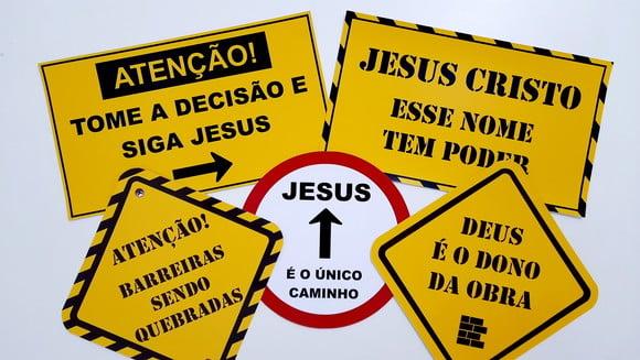 Placas Decorativas - Igreja / Obras