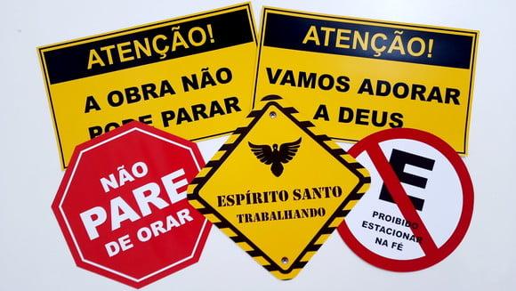 Placas Decorativas - Igreja / Obras