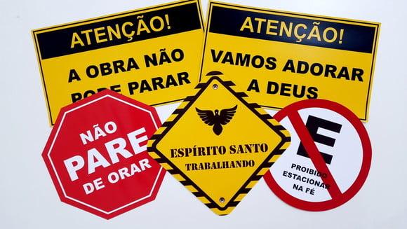Placas Decorativas - Igreja / Obras
