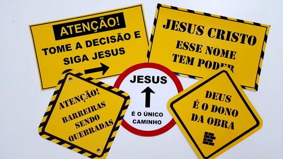 Placas Decorativas - Igreja / Obras