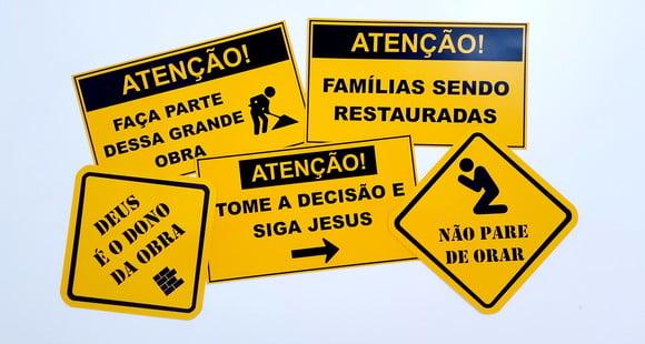 Placas Decorativas - Igreja / Obras