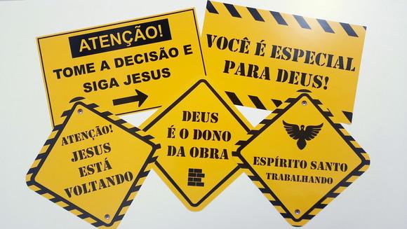 Placas Decorativas - Igreja / Obras