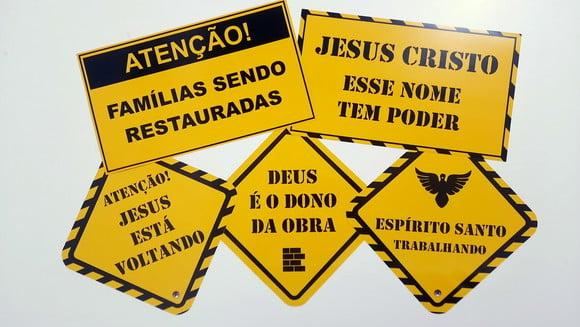 Placas Decorativas - Igreja / Obras