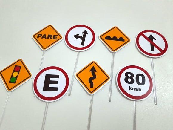 Topper - Placas de Trânsito