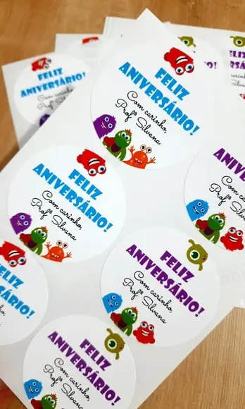 Adesivos 6 cm - Monstrinhos