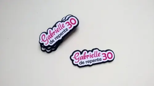 Aplique em camadas - De repente 30