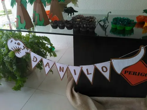 Bandeirola Dinossauro