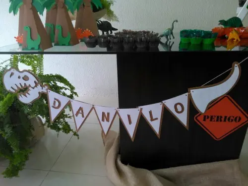 Bandeirola Dinossauro