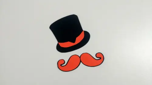 Bigode e Chapéu