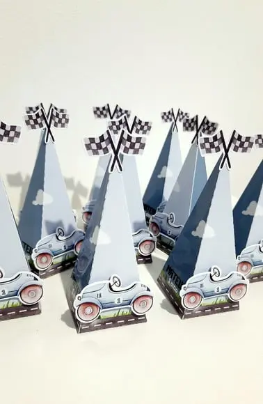 Cone Carro Vintage - 10 cm