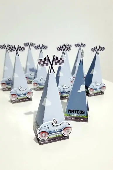 Cone Carro Vintage - 10 cm