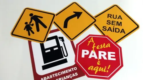 Frete Grátis: Placas Decorativas - Trânsito