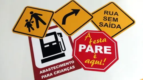 Frete Grátis: Placas Decorativas - Trânsito