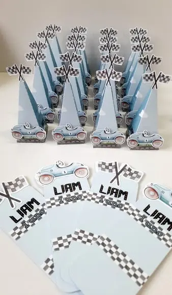 Kit Festa Carro Vintage - Cone Pirâmide e Bis Duplo