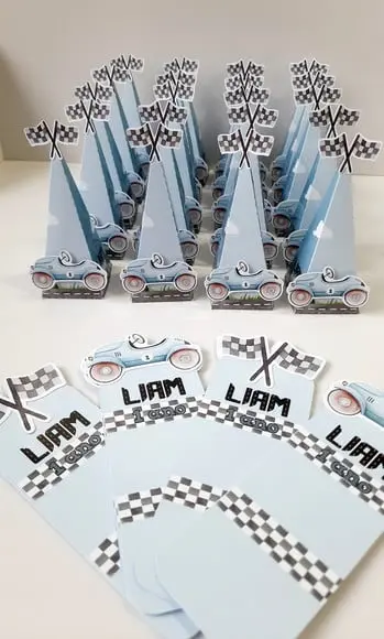 Kit Festa Carro Vintage - Cone Pirâmide e Bis Duplo