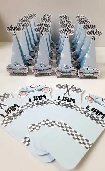 Kit Festa Carro Vintage - Cone Pirâmide e Bis Duplo