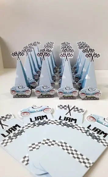 Kit Festa Carro Vintage - Cone Pirâmide e Bis Duplo