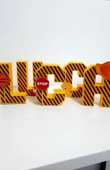 Letra 3d - Construção