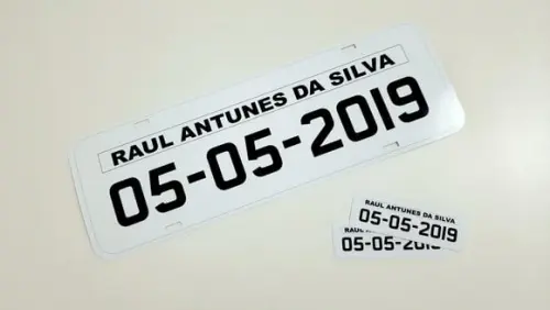 Placa de Carro Decorativa (papel)