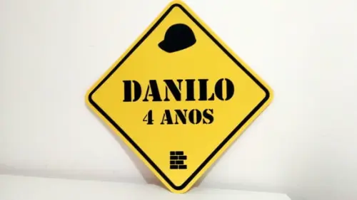 Placa Decorativa 38 cm - Construção Scrap