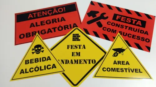 Placas Decorativas - Construção