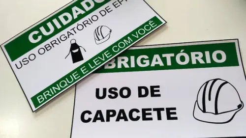Placas Decorativas - Construção